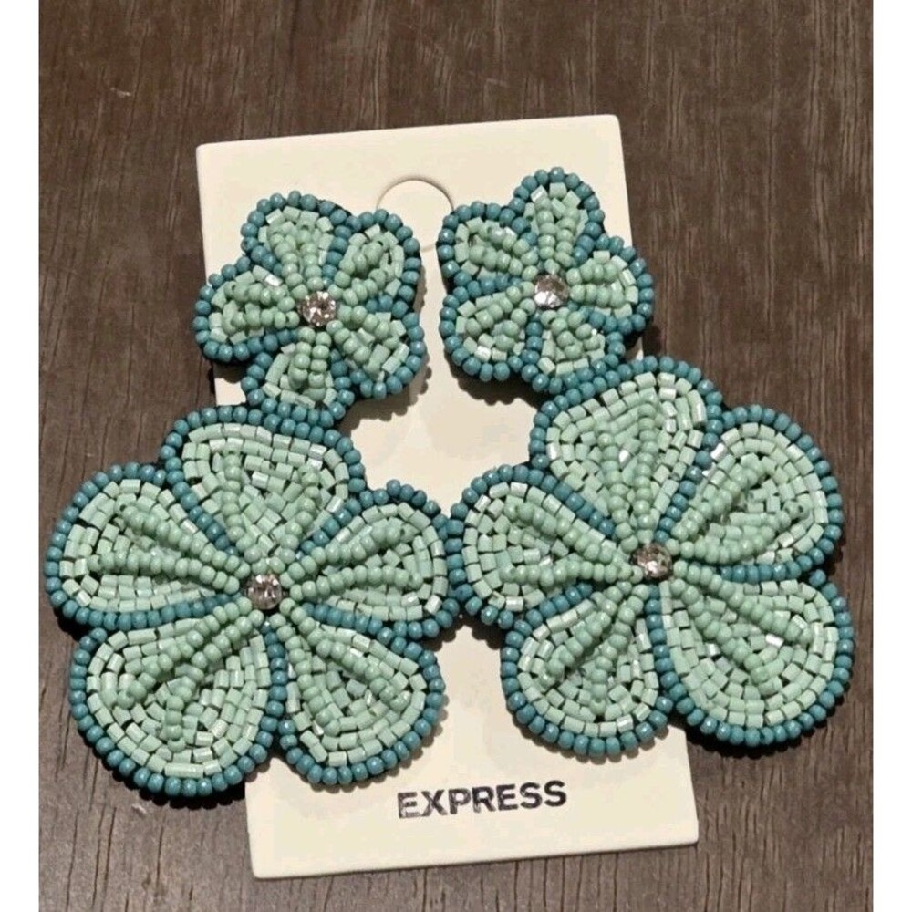 Express two-tiered turquoise beaded flower earrings w/ rhinestone Center - Picture 6 of 6